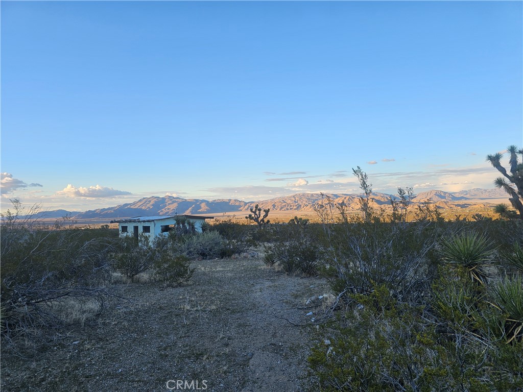 411 Powerline Road Lucerne Valley, CA 92356 - Photo 6 of 10 a view of an ocean