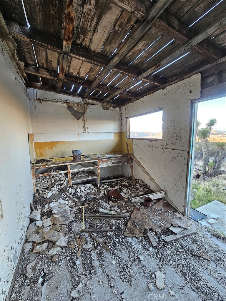 411 Powerline Road Lucerne Valley, CA 92356 - Photo 9 of 10 a view of a garage