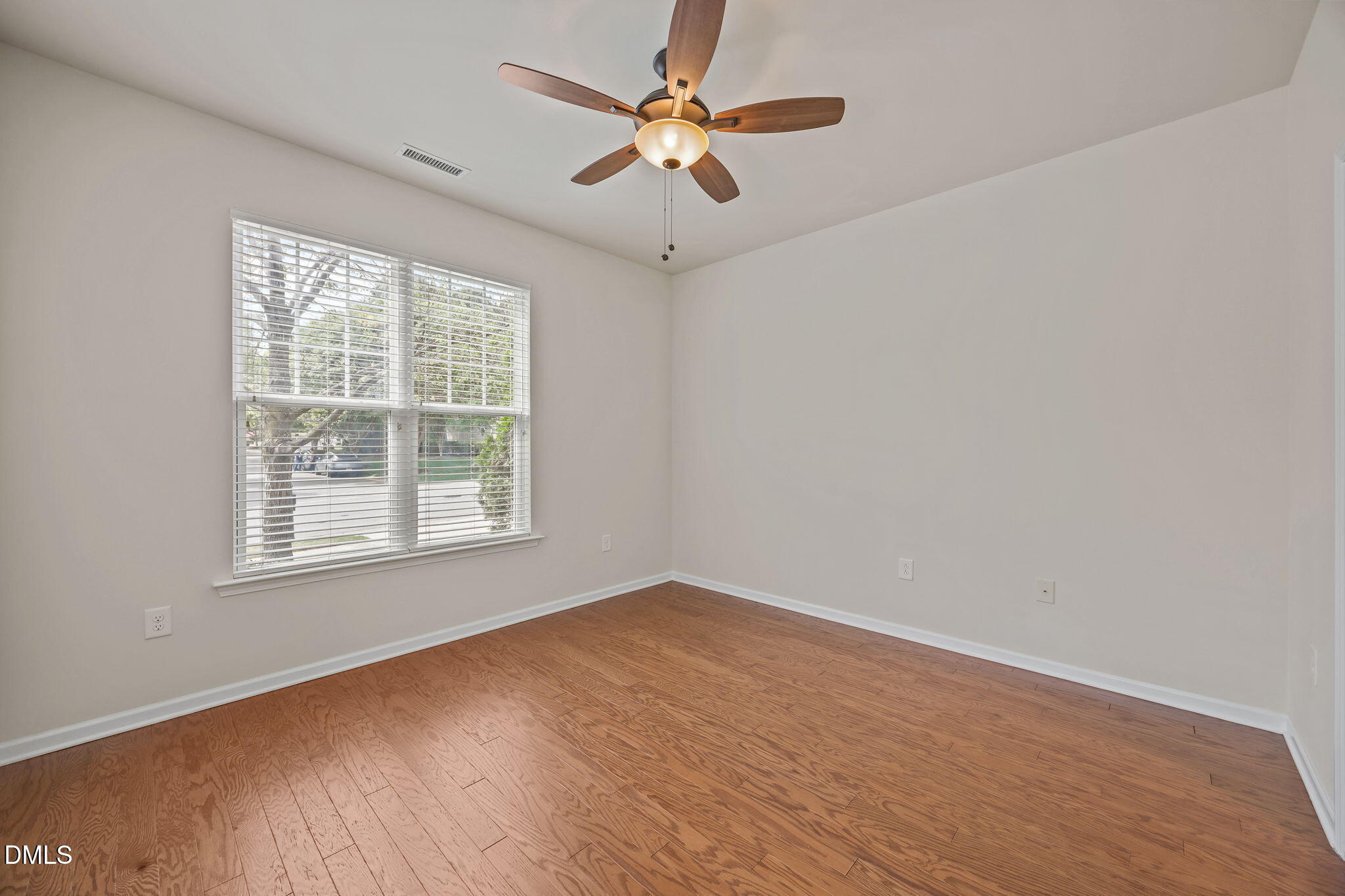 325 Dimock Way Wake Forest, NC 27587 - Photo 14 of 48 53-web-or-mls-IMG_2083