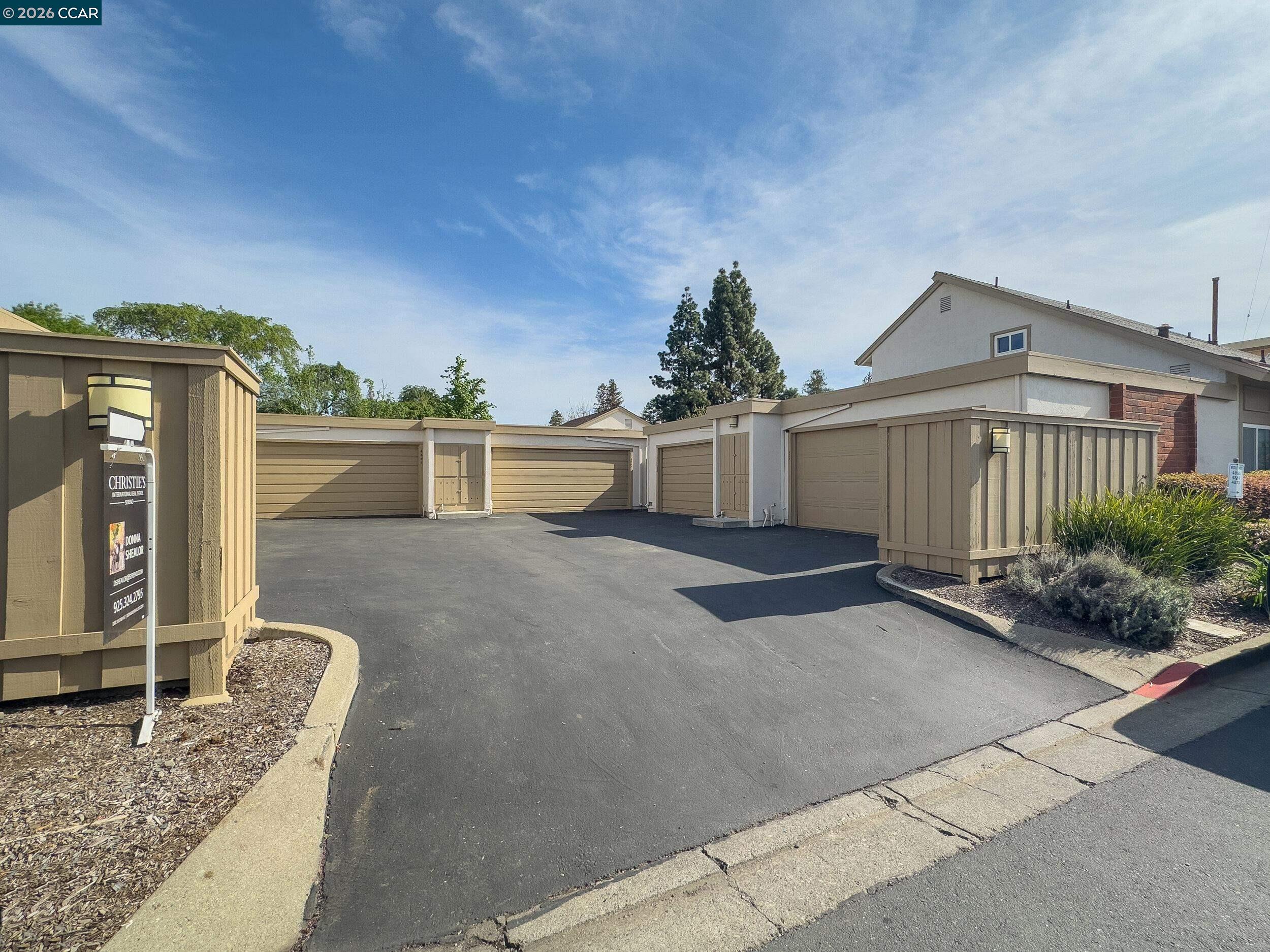 4869 Wolf Way Concord, CA 94521 - Photo 34 of 40