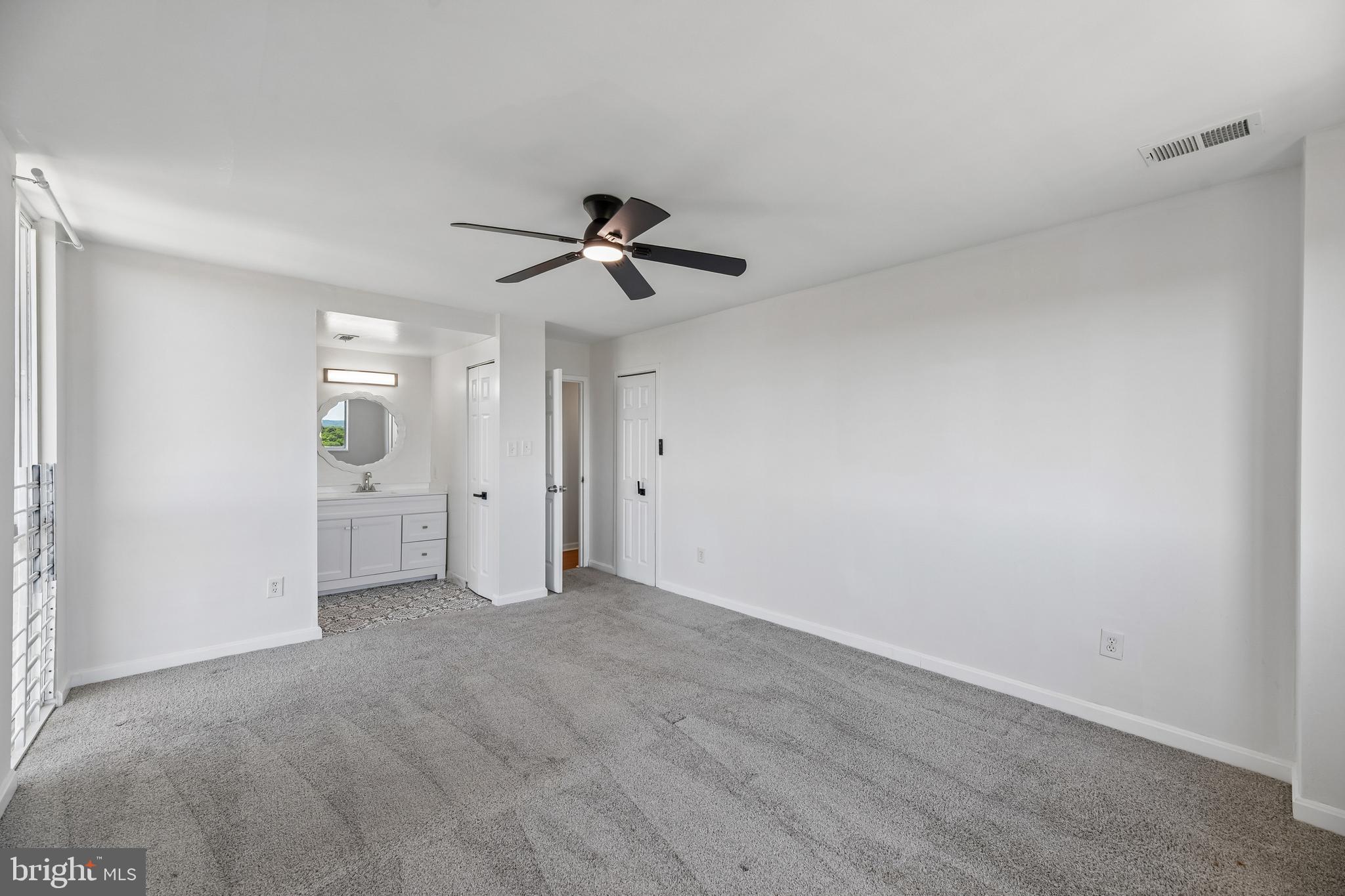1836 Metzerott Road, Unit 2002 Hyattsville, MD 20783 - Photo 31 of 45 Primary Bedroom