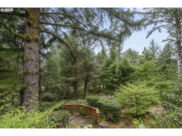 $530,000 | 120 Ridge Crest Road, Gleneden Beach, OR 97388