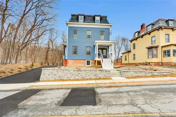 $2,450 | 81 Market Street, Unit 3, Wappingers Falls, NY 12590