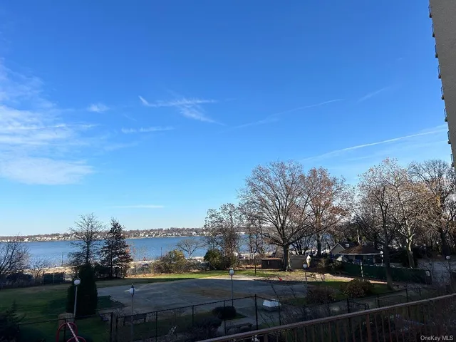 $310,000 | 17-85 215th Street, Unit 1R | Bay Terrace