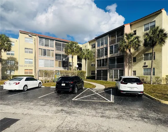 $1,600 | 1800 Southwest 81st Avenue, Unit 1414, North Lauderdale, FL 33068