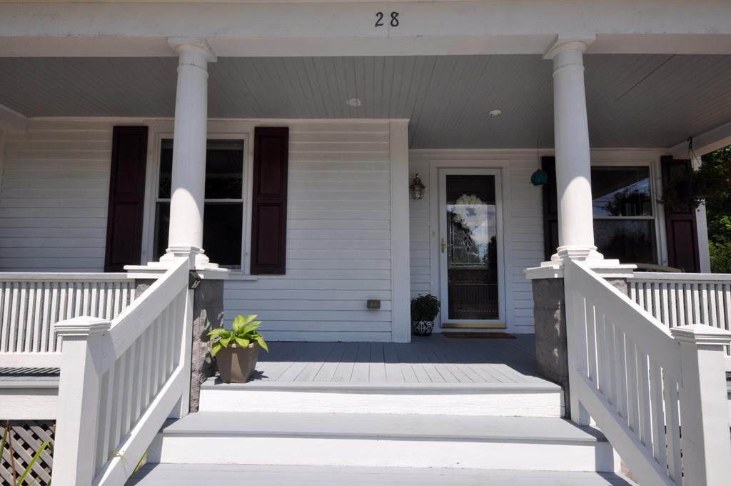 28 Ayer Road Shirley, MA 01464 - Photo 4 of 20 a front view of a house