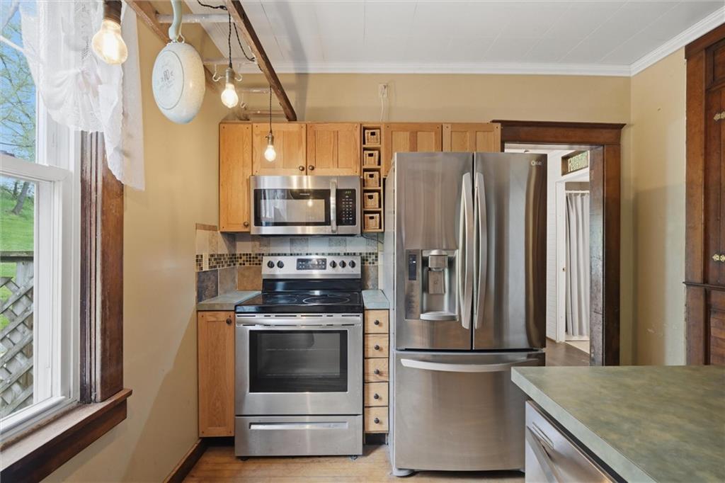 742 Evergreen Road Leechburg, PA 15656 - Photo 21 of 46