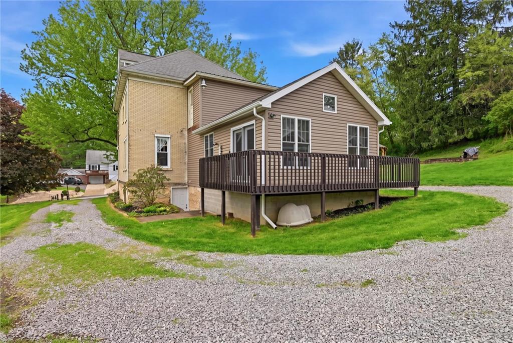 742 Evergreen Road Leechburg, PA 15656 - Photo 4 of 46