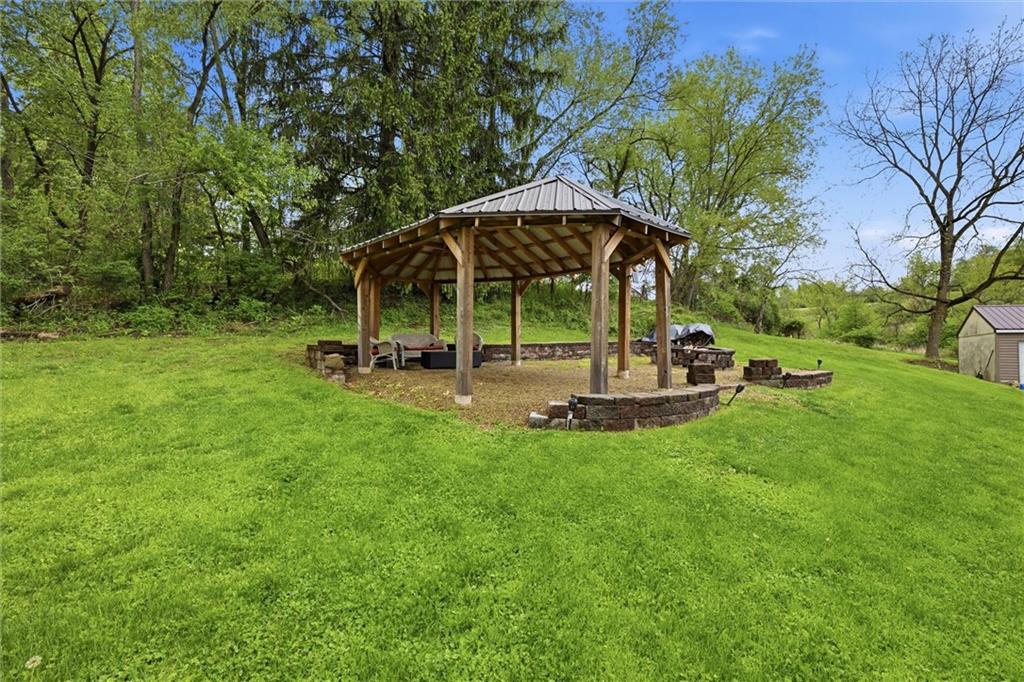 742 Evergreen Road Leechburg, PA 15656 - Photo 7 of 46