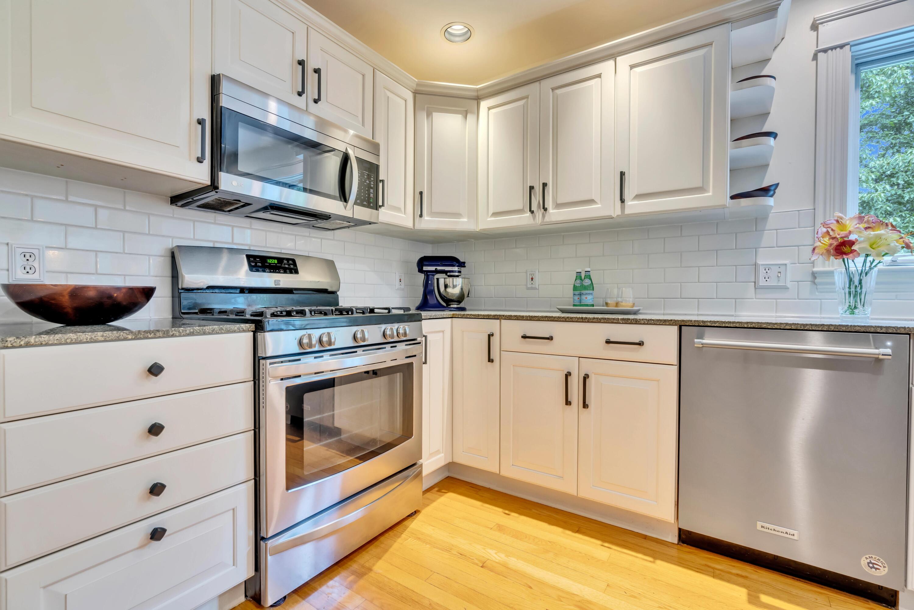 18 Lower Falls Road Falmouth, ME 04105 - Photo 23 of 78 Kitchen