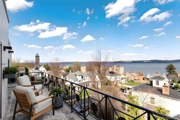 $800,000 | 51 North Broadway, Unit 4B, Nyack, NY 10960