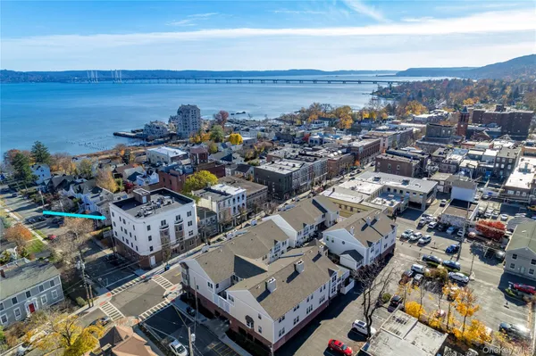 $800,000 | 51 North Broadway, Unit 4B, Nyack, NY 10960