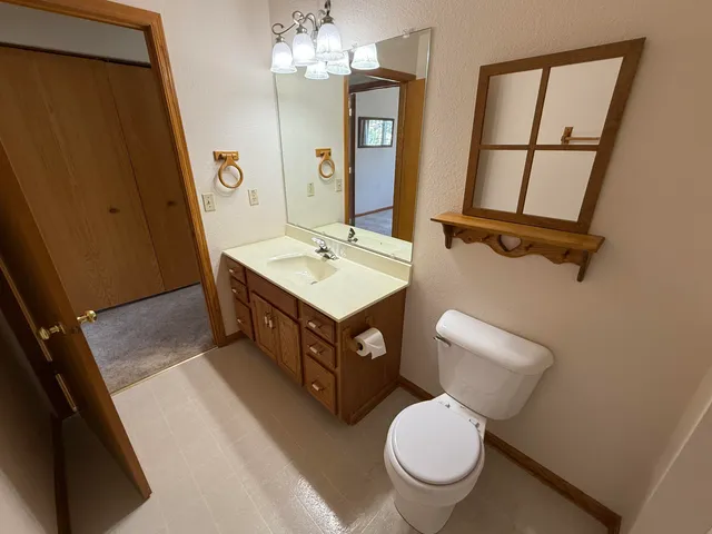 $269,900 | 4225 West Grange Avenue, Greenfield, WI 53221