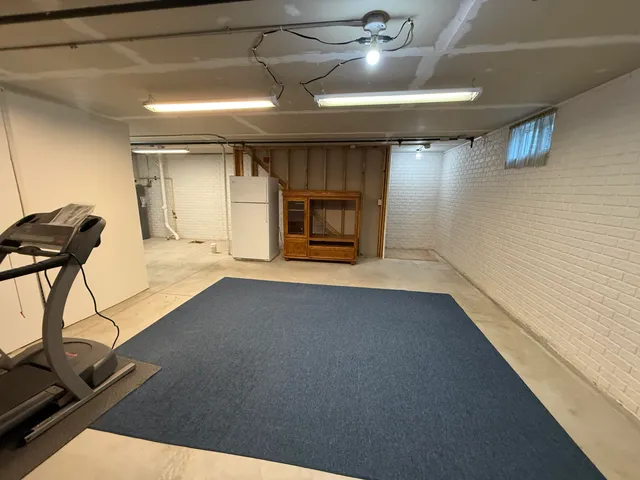 $269,900 | 4225 West Grange Avenue, Greenfield, WI 53221