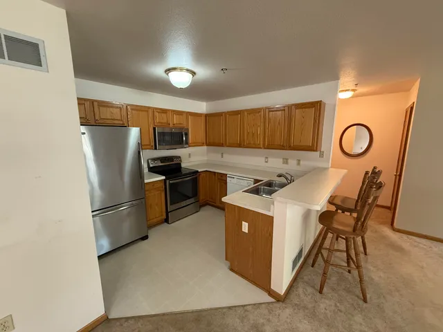 $269,900 | 4225 West Grange Avenue, Greenfield, WI 53221