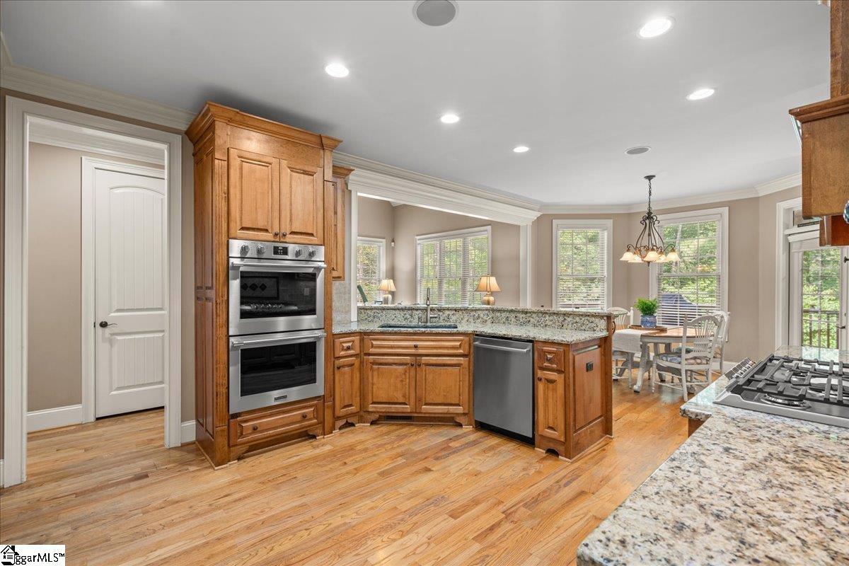 112 Griffith Hill Way Greer, SC 29651 - Photo 9 of 37 Gallery Image 9