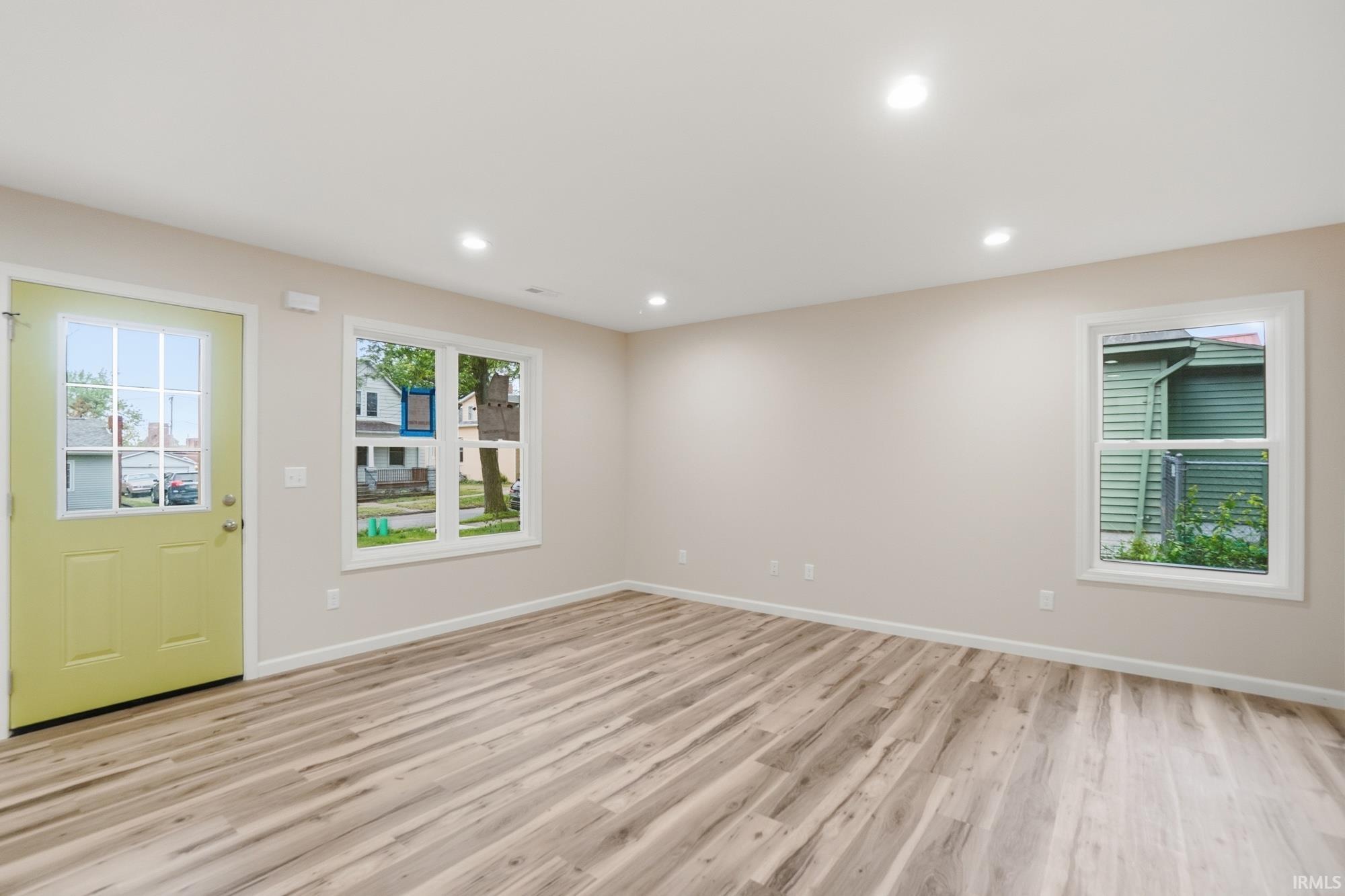 1626 Howell Street, Unit 101 Fort Wayne, IN 46808 - Photo 5 of 27