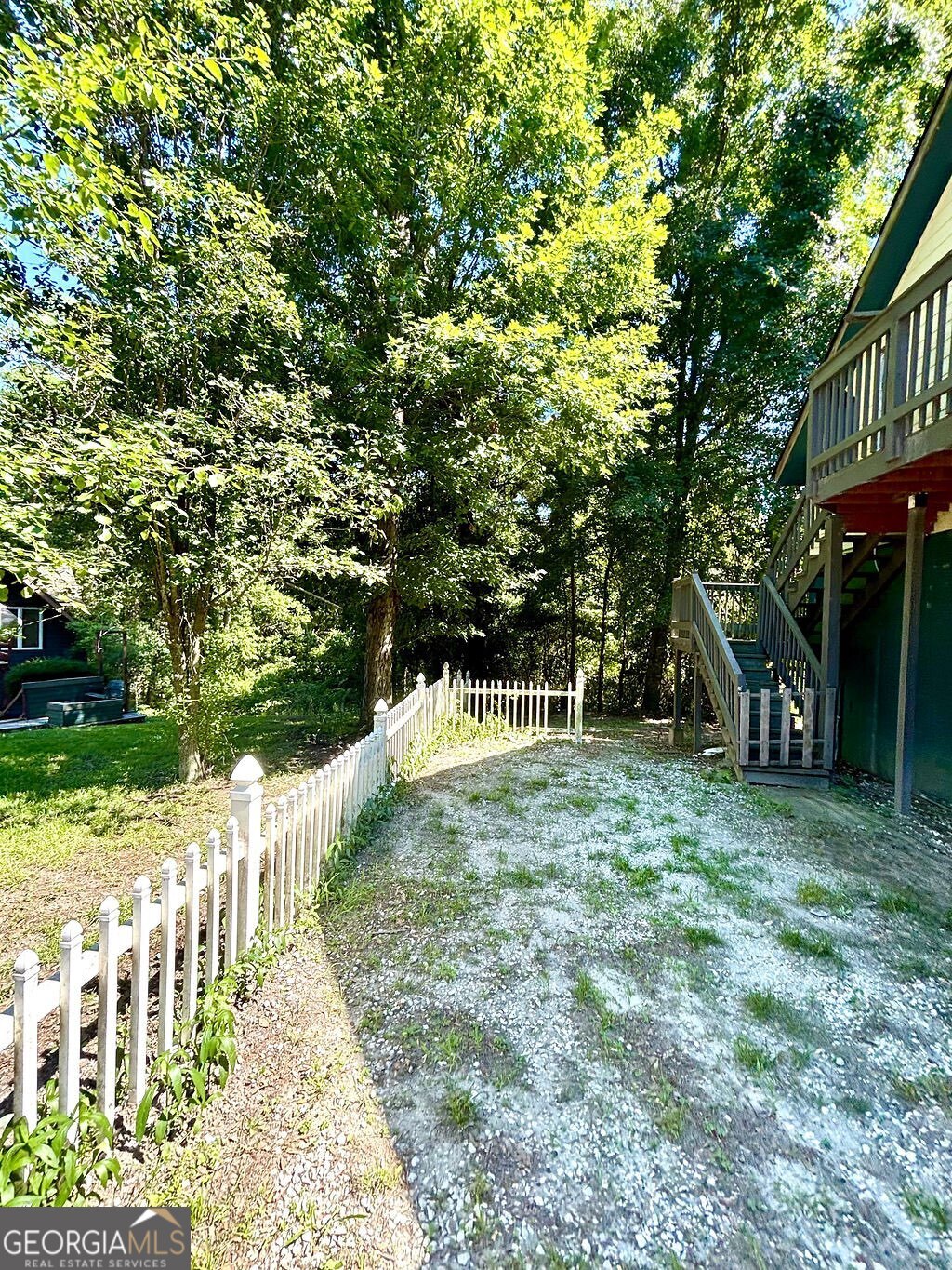 351-353 Thurmon Loop Road Jesup, GA 31545 - Photo 4 of 25