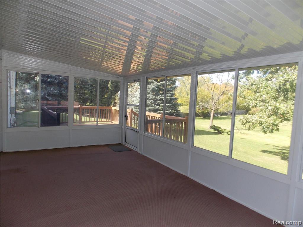 350 Shadywood Road Rochester Hills, MI 48307 - Photo 24 of 27
