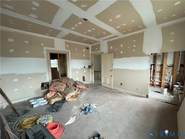 $309,950 | 235-237 Grove Avenue, Petersburg, VA 23803