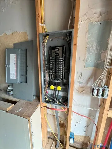 $309,950 | 235-237 Grove Avenue, Petersburg, VA 23803