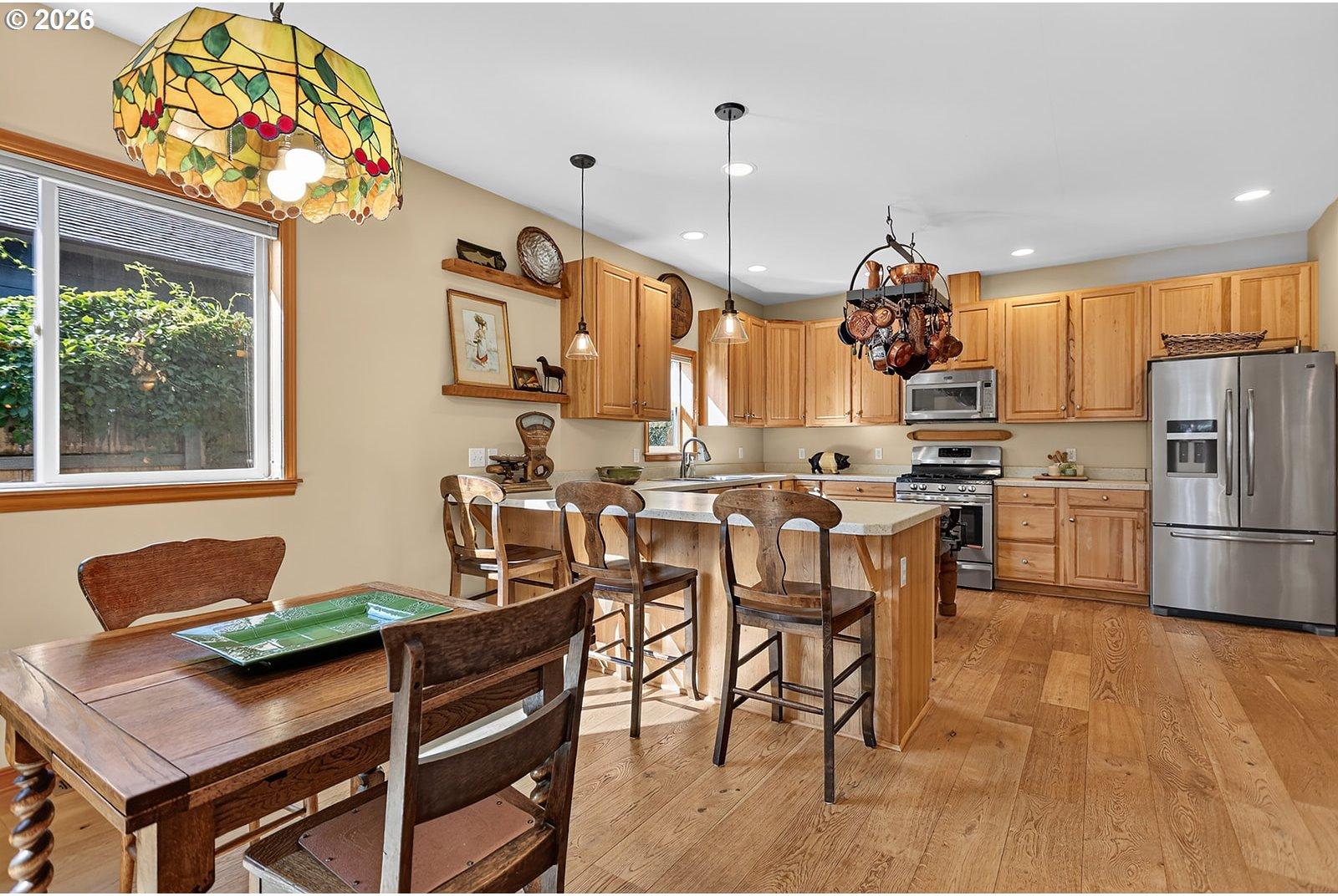 1663 5th Street Hood River, OR 97031 - Photo 15 of 47 Kitchen/Dining Room