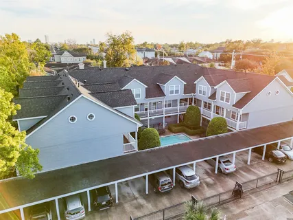 $399,000 | 1621 Heights Boulevard, Unit 3, Houston, TX 77008