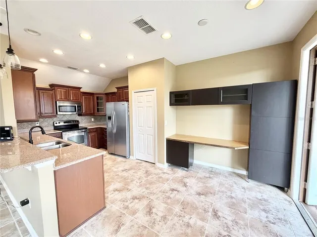 $2,399 | 8409 Chamberlain Place, Oviedo, FL 32765