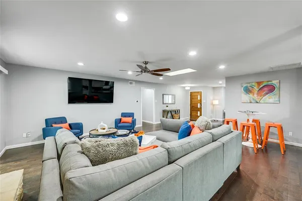 $5,000 | 10040 Spokane Circle, Dallas, TX 75229