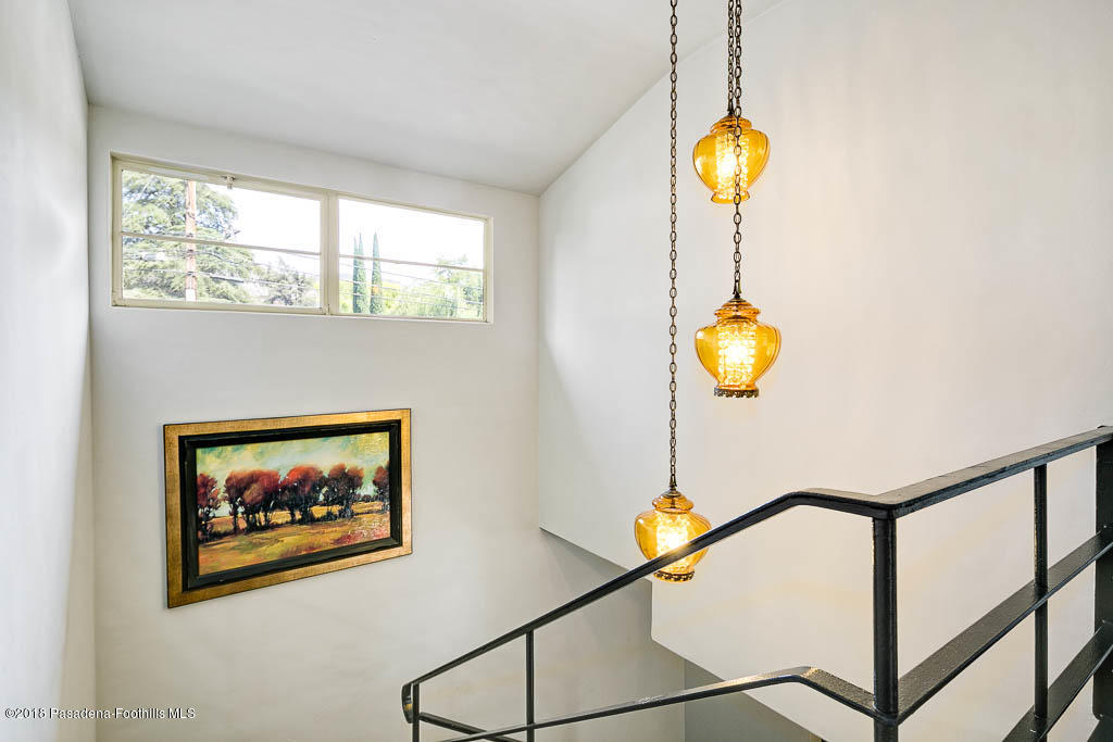 1916 Niodrara Drive Glendale, CA 91208 - Photo 21 of 42 1916 Niodrara Dr-MLS-016