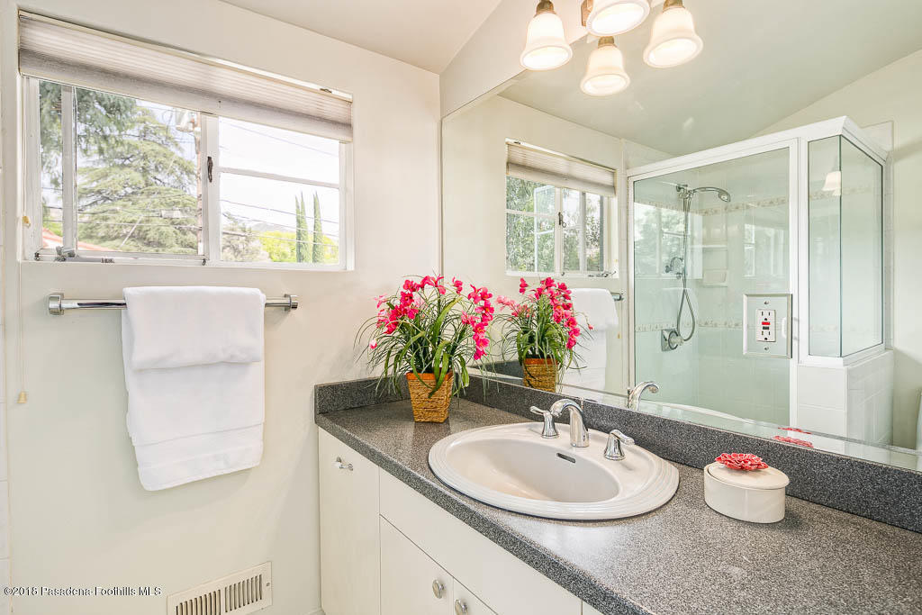 1916 Niodrara Drive Glendale, CA 91208 - Photo 34 of 42 1916 Niodrara Dr-MLS-030