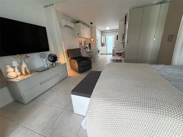 $1,600 | 3223 Northeast 12th Street, Unit 6E, Pompano Beach, FL 33062