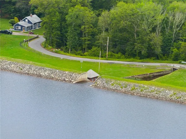 $333,000 | 245 Reservoir Road, Pascoag, RI 02859