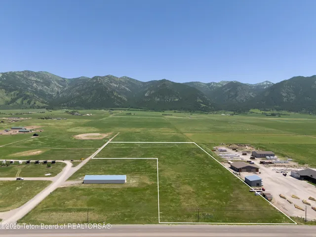 $1,750,000 | Connormans Way, Etna, WY 83118