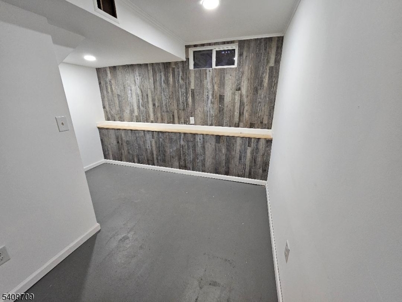 275 Malapardis Road Morris Plains, NJ 07950 - Photo 18 of 30