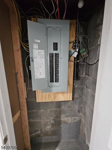 275 Malapardis Road Morris Plains, NJ 07950 - Photo 29 of 30