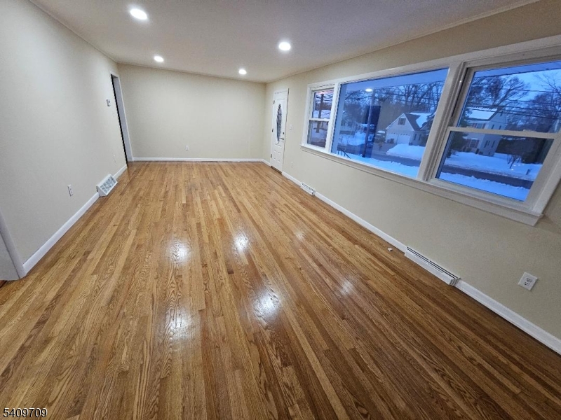 275 Malapardis Road Morris Plains, NJ 07950 - Photo 9 of 30