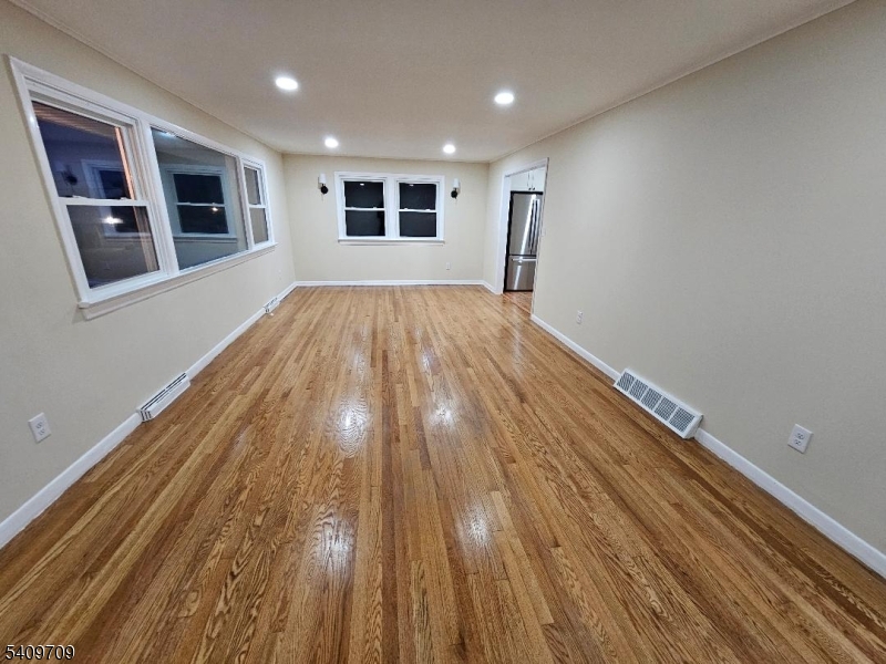 275 Malapardis Road Morris Plains, NJ 07950 - Photo 10 of 30