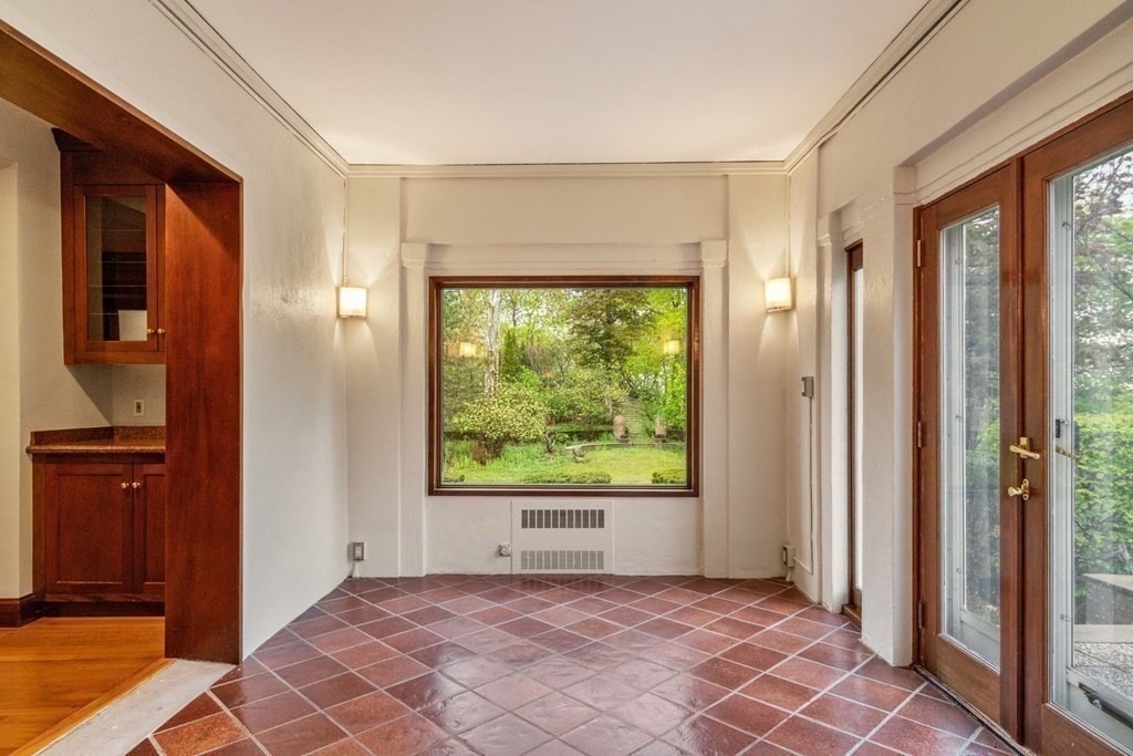 12 Summit Road Lexington, MA 02421 - Photo 14 of 41