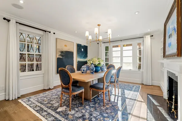 $6,199,000 | 6 West Hill Place, Boston, MA 02114