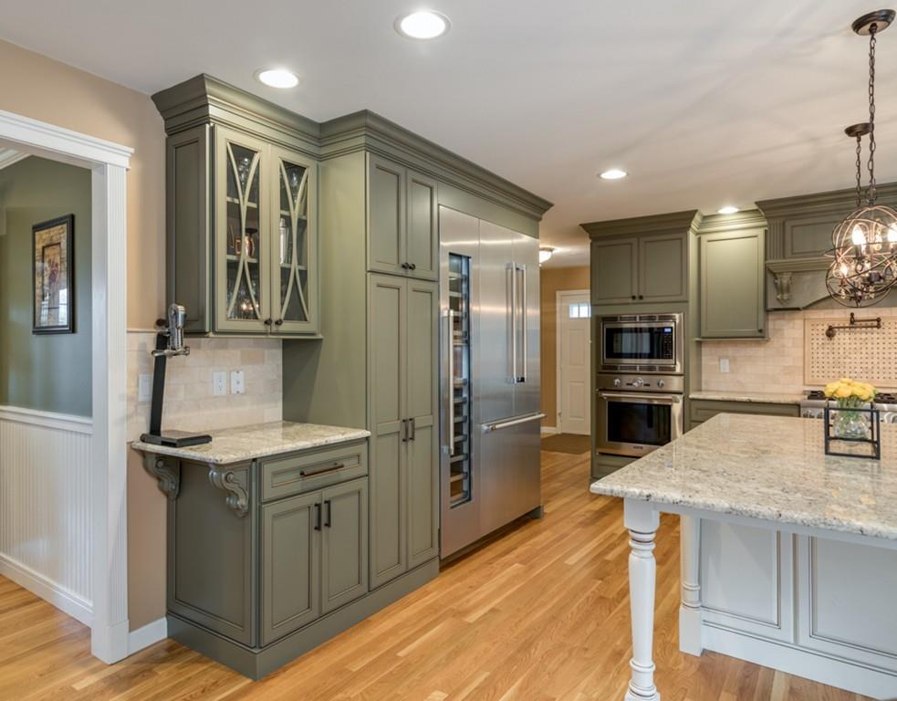 7 Crestview Road Bedford, MA 01730 - Photo 12 of 33 Gallery Image 12