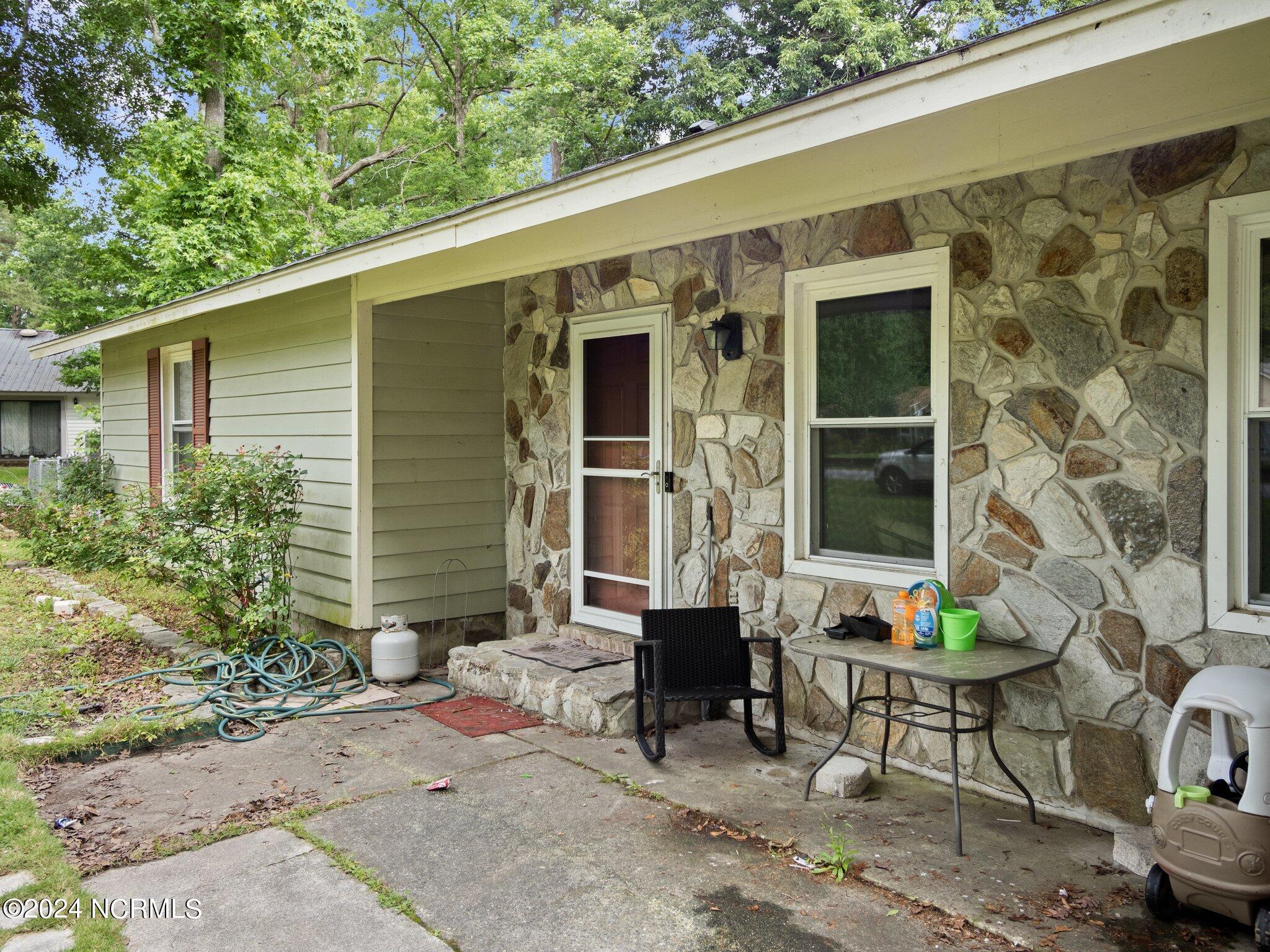 803 Mill River Road Jacksonville, NC 28540 - Photo 37 of 47 40-web-or-mls-P5176872