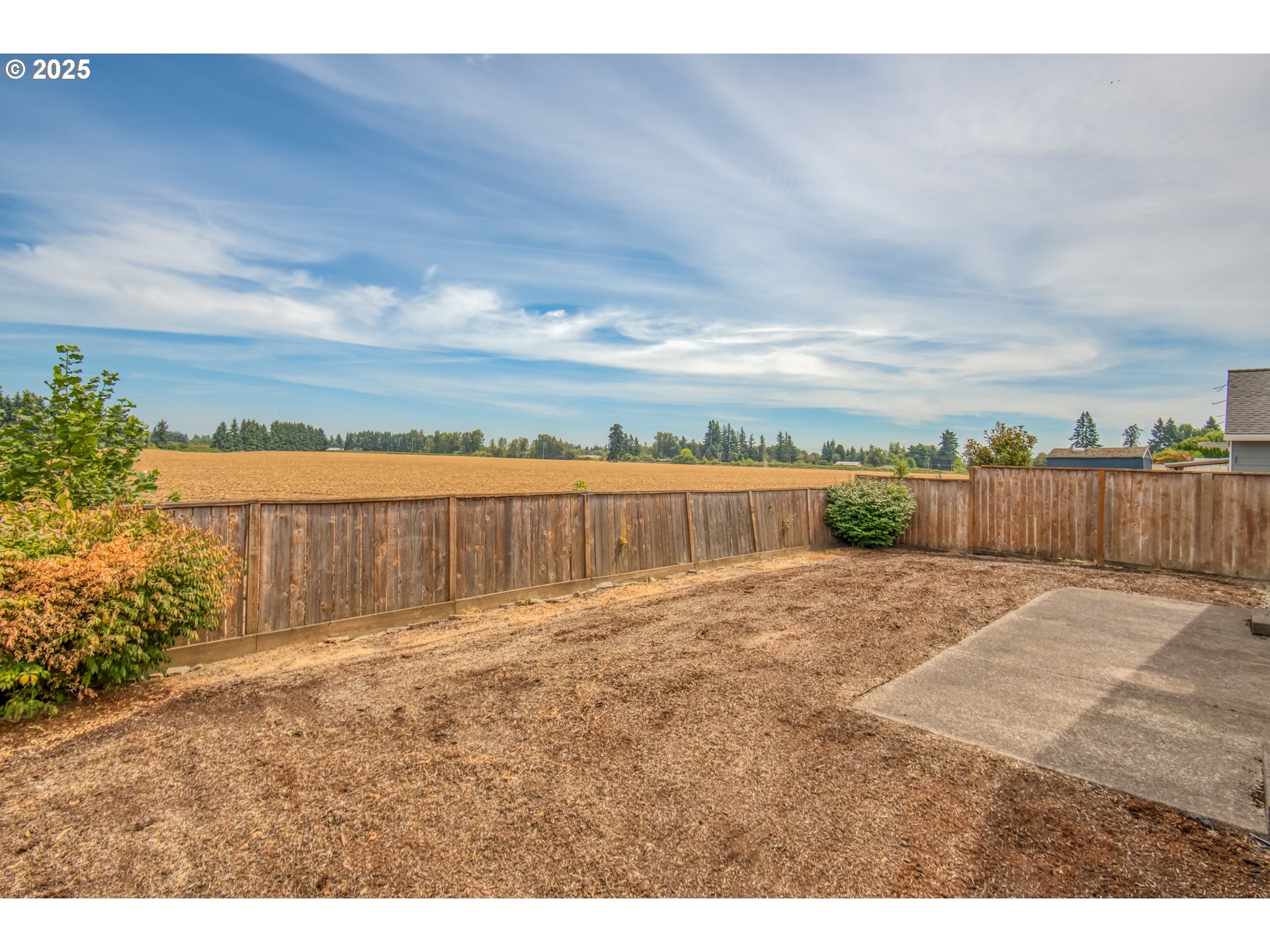 2469 Dorsey Drive Hubbard, OR 97032 - Photo 20 of 24 Bathroom