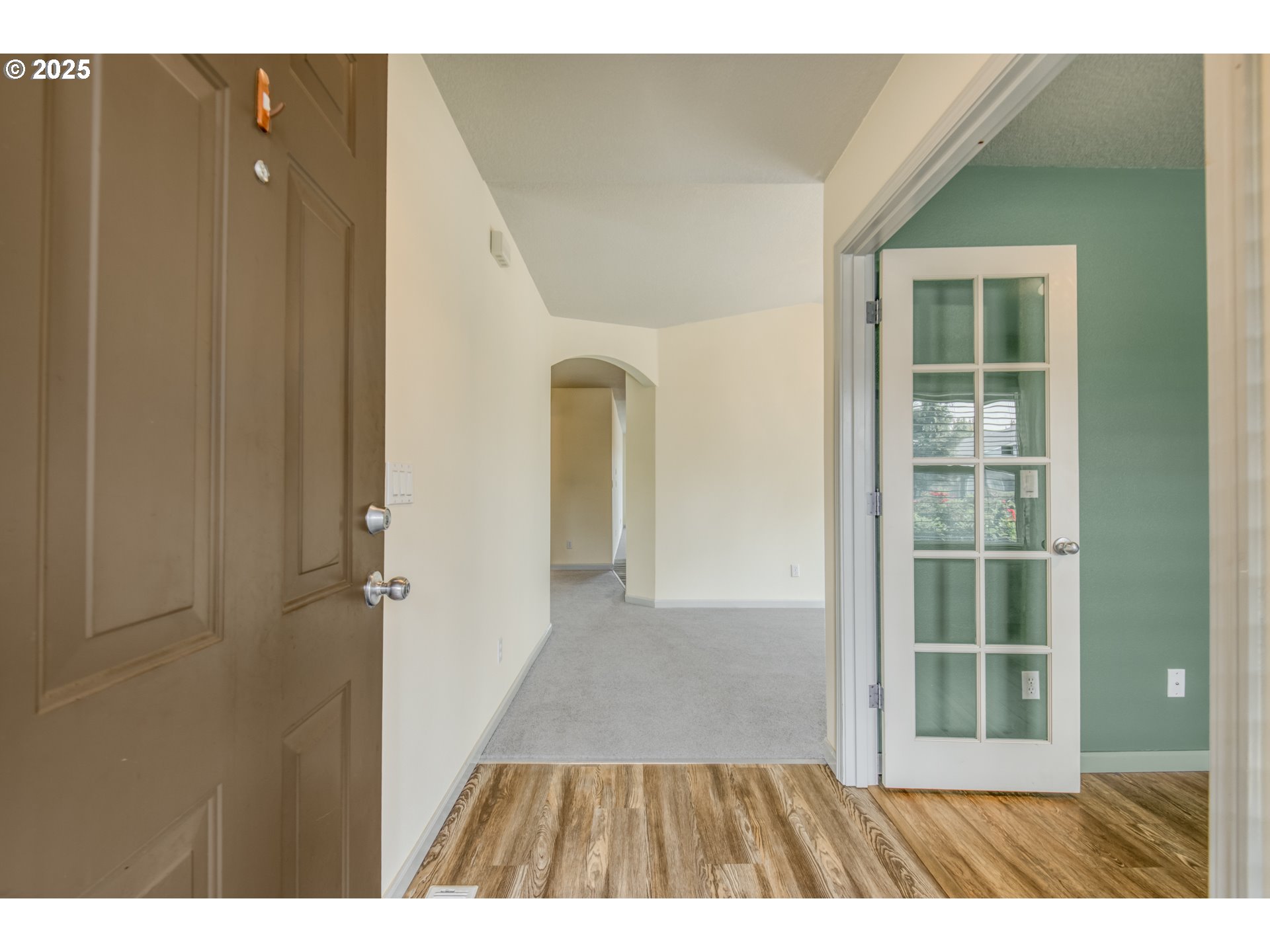 2469 Dorsey Drive Hubbard, OR 97032 - Photo 2 of 24