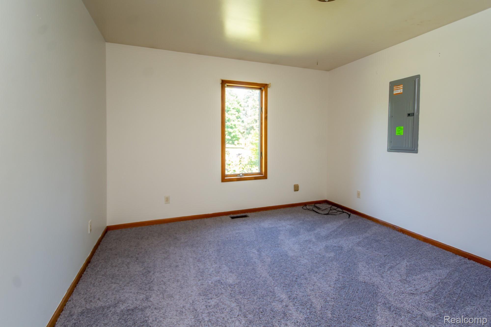 49125 Hull Road Belleville, MI 48111 - Photo 19 of 32 DSC_6037.jpg