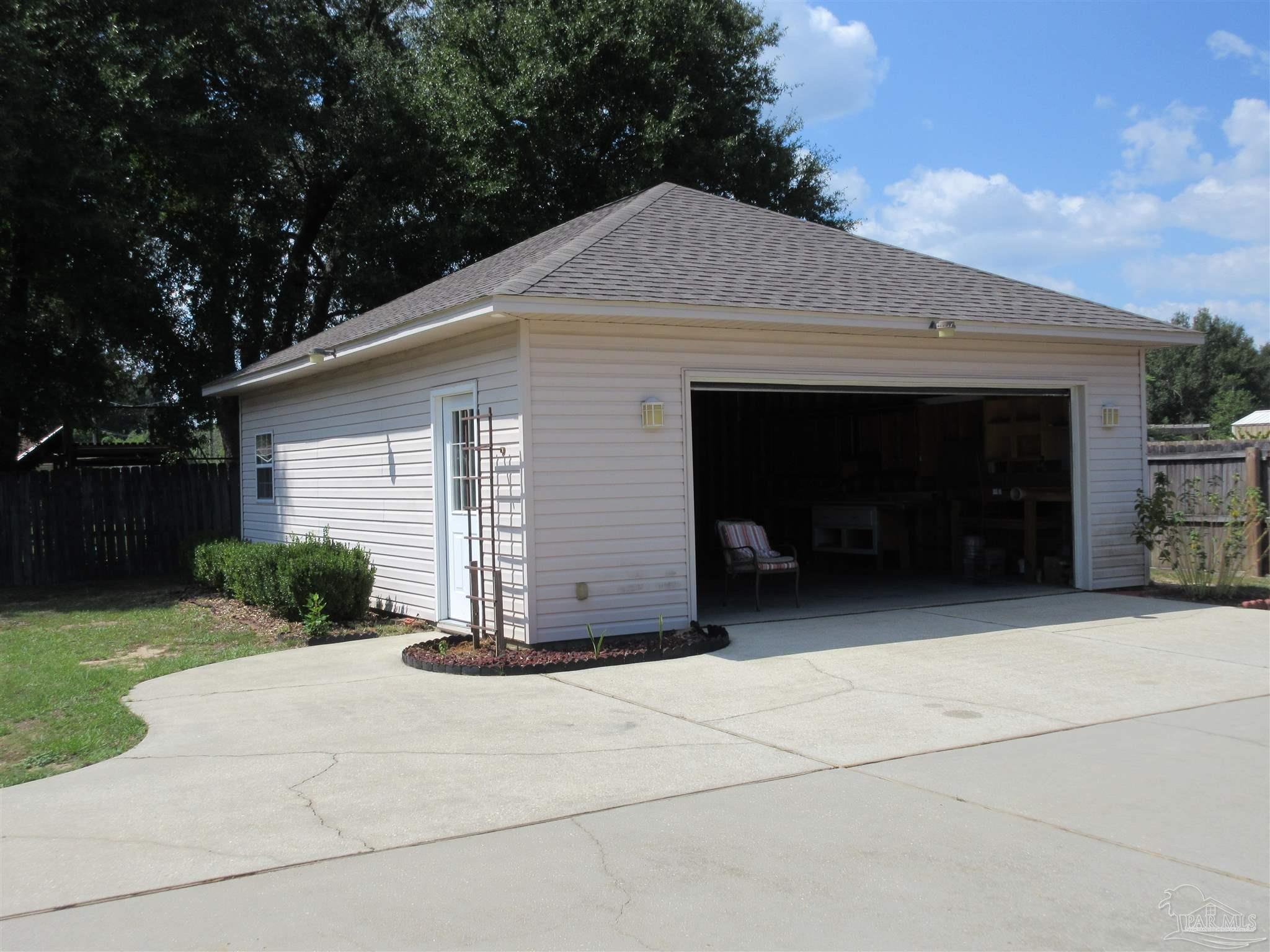 5369 Willard Norris Road Milton, FL 32570 - Photo 33 of 48