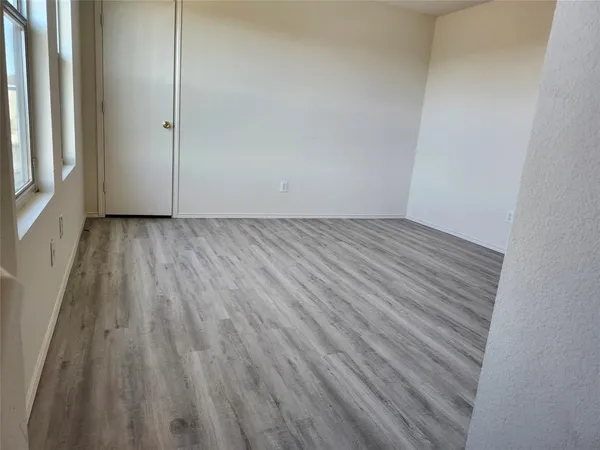 $2,100 | 5100 Waterford Drive, Fort Worth, TX 76179