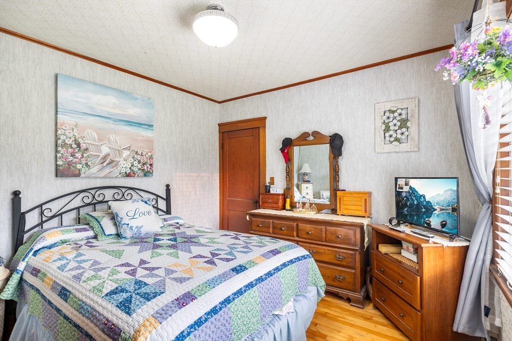 7 Spofford Road Worcester, MA 01607 - Photo 12 of 27 Gallery Image 12