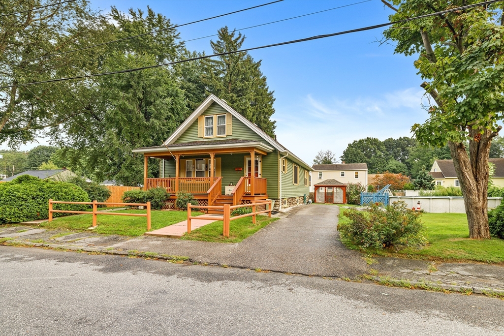 7 Spofford Road Worcester, MA 01607 - Photo 4 of 27 Gallery Image 4