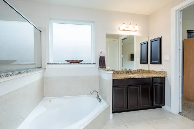 $3,850 | 4622 Regal Shadow Lane, Sugar Land, TX 77479